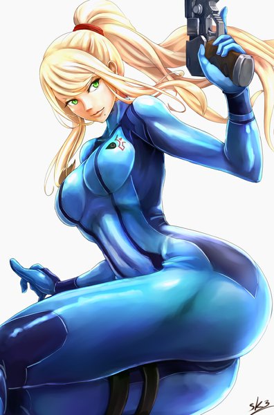 Anime picture 700x1060 with metroid nintendo samus aran sk3 (sowel) long hair tall image breasts light erotic simple background blonde hair smile green eyes looking away ass ponytail lips mole covered navel mole under mouth skin tight