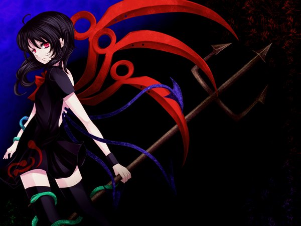 Anime picture 1400x1050 with touhou houjuu nue yuha (yh-krm) single short hair black hair red eyes ahoge looking back girl thighhighs weapon black thighhighs wings trident