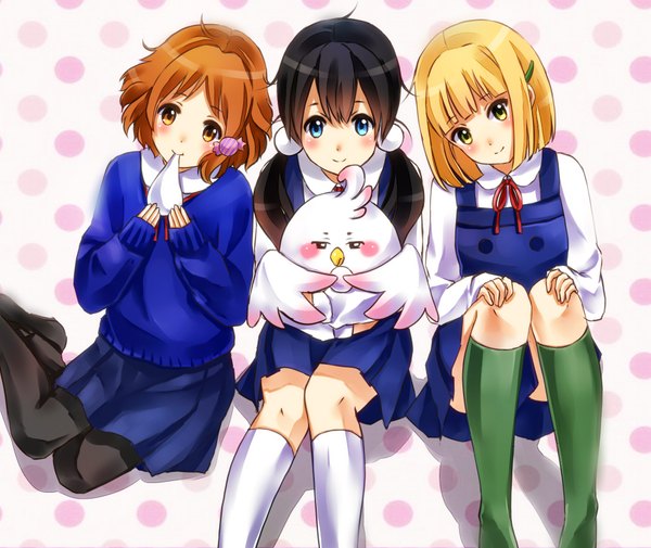 Anime picture 1900x1600 with tamako market kyoto animation kitashirakawa tamako dera mochimazzui tokiwa midori makino kanna daphne zhang long hair highres short hair blue eyes black hair blonde hair smile brown hair twintails multiple girls brown eyes mouth hold girl