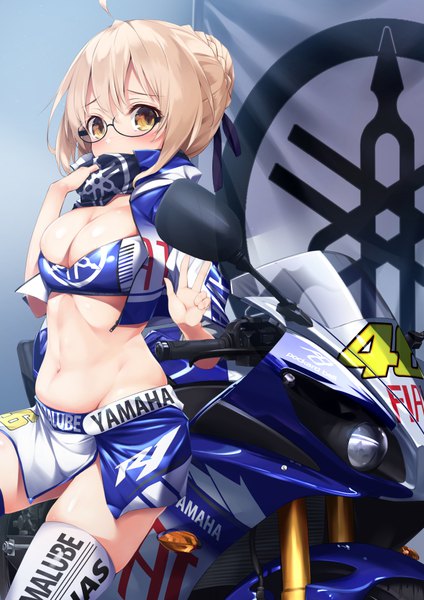 Anime picture 707x1000 with fate (series) fate/grand order yamaha artoria pendragon (all) mysterious heroine x (alter) (fate) gedou (shigure seishin) single tall image looking at viewer blush fringe short hair breasts light erotic blonde hair hair between eyes large breasts yellow eyes payot cleavage