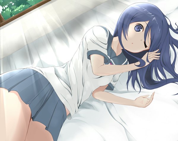 Anime picture 1000x795 with ore no imouto ga konna ni kawaii wake ga nai aragaki ayase setsuna (sechunan33) long hair looking at viewer blue eyes blue hair lying one eye closed wink girl skirt serafuku