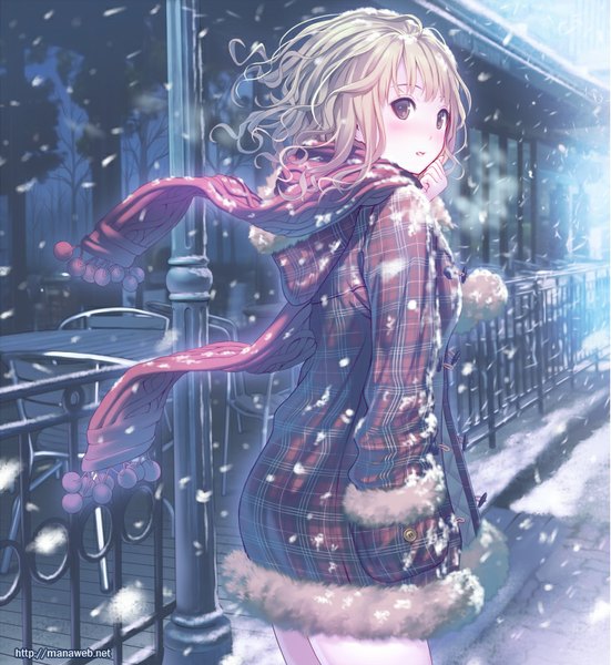 Anime picture 735x800 with ilog ichinomiya ichigo mana kakkowarai single long hair tall image blush blonde hair brown eyes looking back fur trim snowing winter snow girl scarf fur coat pom pom (clothes)