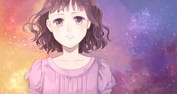 Anime picture 1000x533 with original uga looking at viewer short hair simple background brown hair wide image brown eyes wind wavy hair girl dress