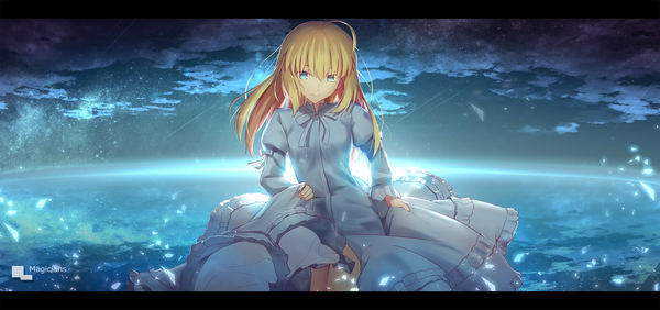 Anime picture 1968x926 with fate (series) fate/stay night artoria pendragon (all) saber magicians (zhkahogigzkh) single long hair fringe highres blue eyes blonde hair hair between eyes wide image signed ahoge letterboxed horizon girl dress debris