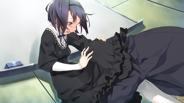 Anime picture 2560x1440 with hana wa oritashi kozue wa takashi highres short hair open mouth light erotic black hair red eyes wide image game cg girl dress hairband