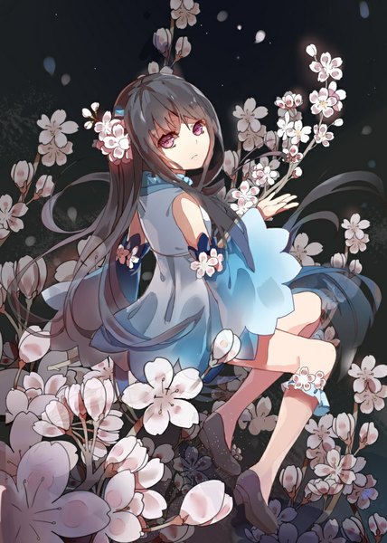 Anime picture 713x1000 with original fre single long hair tall image looking at viewer fringe black hair bent knee (knees) long sleeves pink eyes looking back hair flower wide sleeves cherry blossoms outstretched arm girl hair ornament flower (flowers) plant (plants)