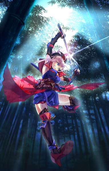 Anime picture 1304x2048 with fate (series) fate/grand order miyamoto musashi (fate) akamiso (k074510) single long hair tall image blue eyes pink hair full body ponytail sunlight arms up from below armpit (armpits) looking down sunbeam clenched teeth bamboo forest crossed swords