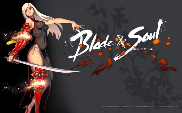 Anime picture 1920x1200 with blade & soul single long hair highres breasts light erotic red eyes wide image white hair traditional clothes inscription grey background covered navel hieroglyph girl weapon sword armor