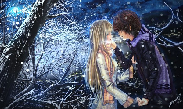 Anime picture 1764x1050 with original wait (artist) long hair highres short hair black hair blonde hair wide image couple holding hands snowing winter snow face to face exhalation girl boy plant (plants) tree (trees) scarf