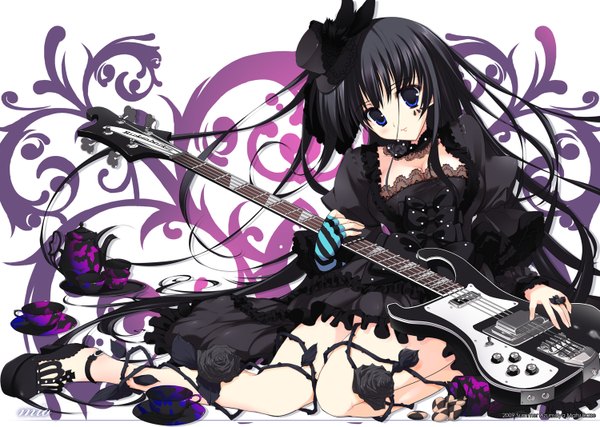 Anime picture 1500x1068 with k-on! kyoto animation akiyama mio yoshiwo single looking at viewer blue eyes black hair sitting very long hair character names lolita fashion goth-loli girl dress flower (flowers) hat black dress rose (roses) musical instrument