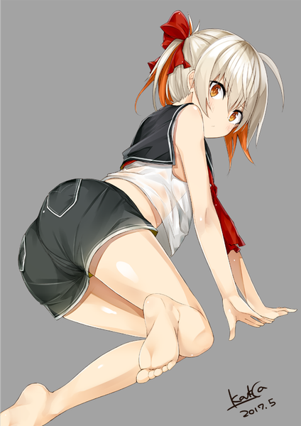 Anime picture 600x848 with original kavka single tall image looking at viewer fringe short hair light erotic simple background blonde hair brown eyes signed full body ass ponytail looking back multicolored hair barefoot from behind orange hair