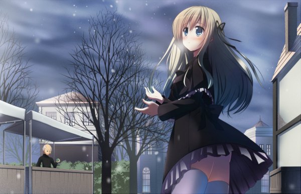 Anime picture 2525x1626 with original pastel-pastel long hair blush highres blue eyes blonde hair ass snowing winter upskirt girl thighhighs skirt hair ornament ribbon (ribbons) plant (plants) hair ribbon tree (trees)