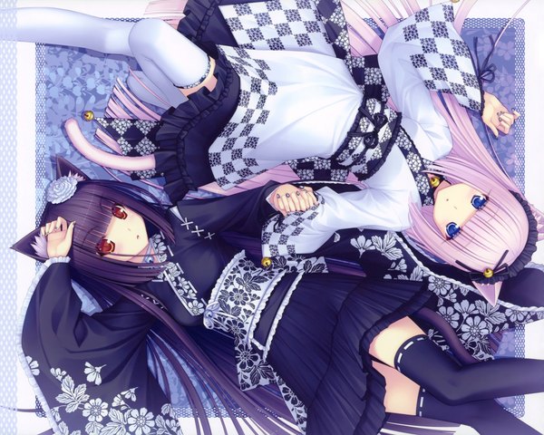 Anime picture 2000x1600 with neko paradise vanilla (nekopara) chocola (nekopara) sayori long hair highres blue eyes black hair multiple girls animal ears white hair nail polish cat ears cat tail orange eyes holding hands girl thighhighs 2 girls