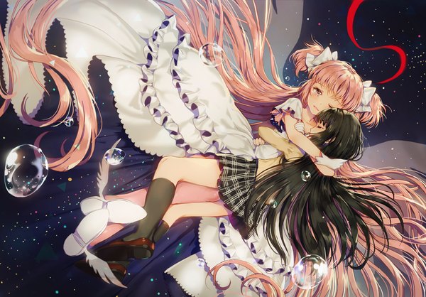 Anime picture 1000x698 with mahou shoujo madoka magica shaft (studio) akemi homura kaname madoka goddess madoka dangmill long hair fringe black hair twintails multiple girls yellow eyes pink hair sky full body eyes closed very long hair pleated skirt one eye closed night