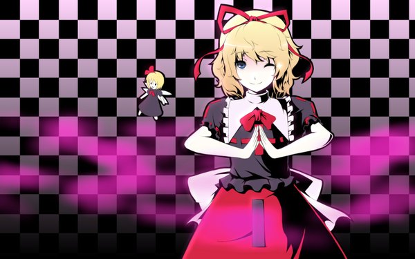 Anime picture 1600x1000 with touhou medicine melancholy su-san gayprince short hair blue eyes blonde hair wide image one eye closed wink chibi checkered background girl ribbon (ribbons)