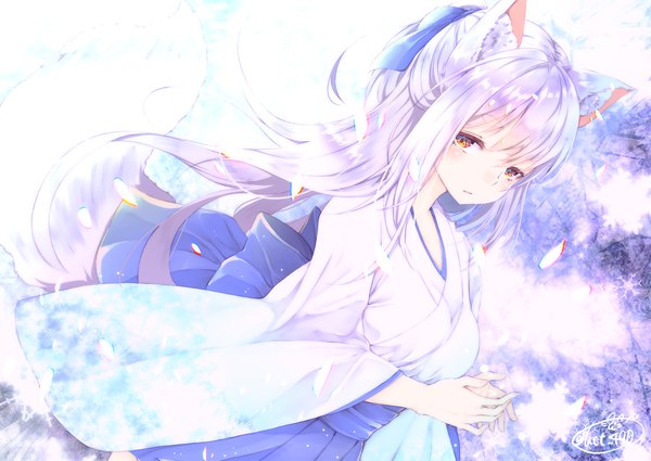 Anime picture 2000x1417 with original chita (ketchup) single long hair fringe highres hair between eyes signed animal ears yellow eyes silver hair tail traditional clothes japanese clothes animal tail fox ears fox tail fox girl girl hakama