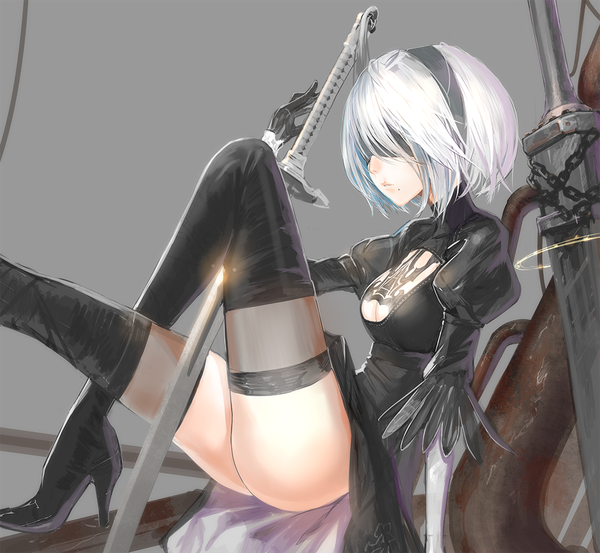 Anime picture 1084x1000 with nier nier:automata yorha no. 2 type b fuyuno haruaki single short hair light erotic simple background sitting cleavage silver hair bent knee (knees) ass grey background mole tattoo high heels zettai ryouiki puffy sleeves thighs