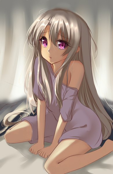 Anime picture 632x975 with fate (series) illyasviel von einzbern qingchen single long hair tall image fringe hair between eyes sitting purple eyes bare shoulders payot looking away barefoot grey hair arm support bare legs shadow short sleeves wariza