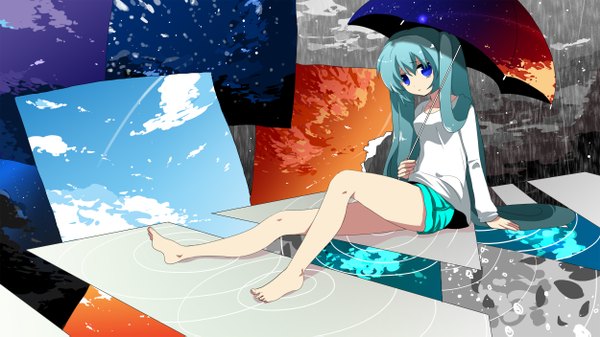 Anime picture 2500x1406 with vocaloid hatsune miku marirero a long hair highres blue eyes wide image twintails barefoot aqua hair legs girl shorts umbrella