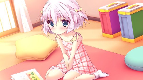 Anime picture 2168x1220 with zutto sukishite takusan sukishite kamijou raika blush highres short hair blue eyes wide image game cg white hair loli girl dress socks white socks