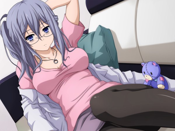 Anime picture 1600x1200 with date a live murasame reine shira-nyoro single long hair blue eyes grey hair girl pantyhose glasses pendant toy stuffed animal