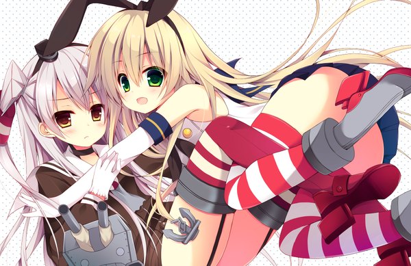 Anime picture 1033x670 with kantai collection shimakaze destroyer amatsukaze destroyer izumiyuhina long hair blush open mouth light erotic blonde hair multiple girls brown eyes green eyes white hair two side up girl thighhighs skirt gloves bow weapon