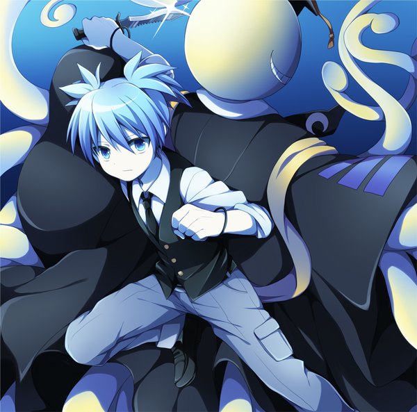 Anime picture 898x888 with ansatsu kyoushitsu shiota nagisa koro-sensei soranagi looking at viewer fringe short hair blue eyes simple background twintails holding blue hair bent knee (knees) lens flare short twintails spread arms fighting stance serious back to back twisty sleeves