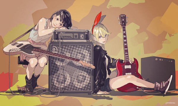 Anime picture 1140x680 with nisekoi shaft (studio) kirisaki chitoge onodera kosaki pomodorosa long hair fringe short hair open mouth black hair blonde hair smile wide image sitting multiple girls holding signed looking away light smile girl