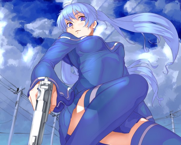 Anime picture 5000x4000 with kobe shinbun imaichi moenai ko kinniku1234 single long hair highres smile twintails purple eyes blue hair absurdres sky cloud (clouds) from below looking down girl thighhighs weapon gun wire (wires)