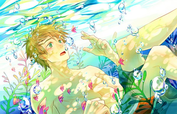 Anime picture 1000x647 with free! original kyoto animation tachibana makoto single blush highres short hair open mouth blonde hair green eyes green hair underwater abstract boy swimsuit shorts bubble (bubbles) fish (fishes) hand