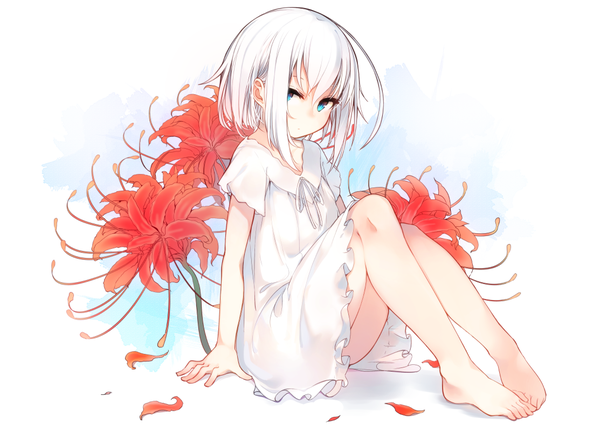 Anime picture 1113x800 with original ringo-chan (otokuyou) otokuyou single looking at viewer fringe short hair blue eyes simple background hair between eyes white background sitting full body bent knee (knees) white hair barefoot hair over one eye arm support bare legs short sleeves