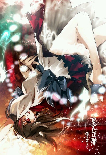 Anime picture 900x1313 with touhou kijin seija no-kan single tall image looking at viewer short hair black hair red eyes signed bent knee (knees) red hair multicolored hair horn (horns) two-tone hair streaked hair upside down covering eye (eyes) girl dress