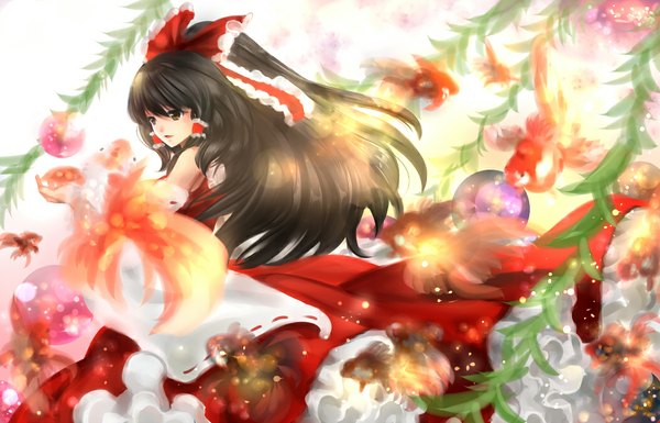 Anime picture 1050x675 with touhou hakurei reimu nagare single long hair looking at viewer open mouth black hair brown eyes traditional clothes miko girl bow hair bow detached sleeves animal fish (fishes)