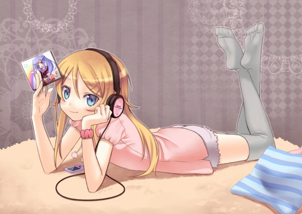 Anime picture 1770x1253 with ore no imouto ga konna ni kawaii wake ga nai ipod kousaka kirino nana mikoto highres blue eyes blonde hair chin rest girl thighhighs headphones pillow wire (wires)