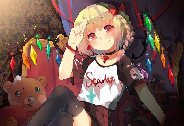 Anime picture 1500x1032 with touhou flandre scarlet acidear single looking at viewer short hair blonde hair smile red eyes sitting braid (braids) zettai ryouiki salute girl thighhighs skirt ribbon (ribbons) black thighhighs wings choker