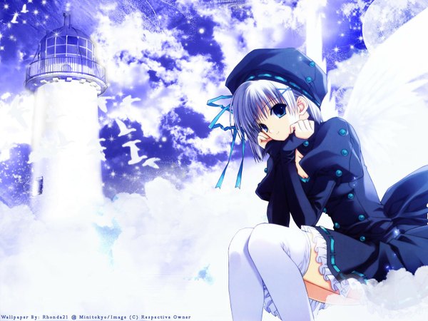 Anime picture 1600x1200 with original suzuhira hiro single looking at viewer fringe short hair blue eyes smile sitting signed sky silver hair cloud (clouds) sparkle puffy sleeves angel wings chin rest girl thighhighs dress
