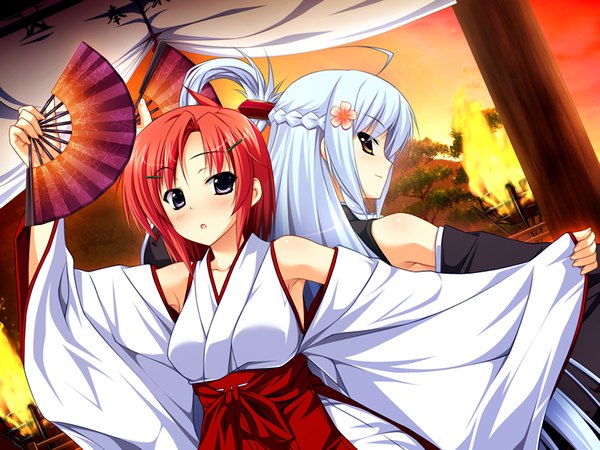 Anime picture 1200x900 with okitsune-sama no koisuru omajinai kureha (okitsune-sama) akiha yui purple eyes multiple girls yellow eyes game cg silver hair red hair japanese clothes girl 2 girls