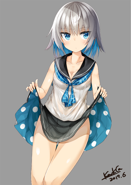 Anime picture 601x849 with original kavka single tall image fringe short hair blue eyes light erotic simple background standing signed blue hair looking away pleated skirt multicolored hair grey hair grey background two-tone hair bare legs shiny skin