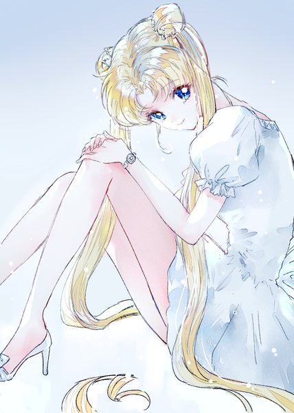 Anime picture 1000x1400 with bishoujo senshi sailor moon toei animation tsukino usagi ahma single tall image looking at viewer fringe blue eyes simple background blonde hair sitting twintails very long hair hair bun (hair buns) high heels leaning puffy sleeves gradient background turning head