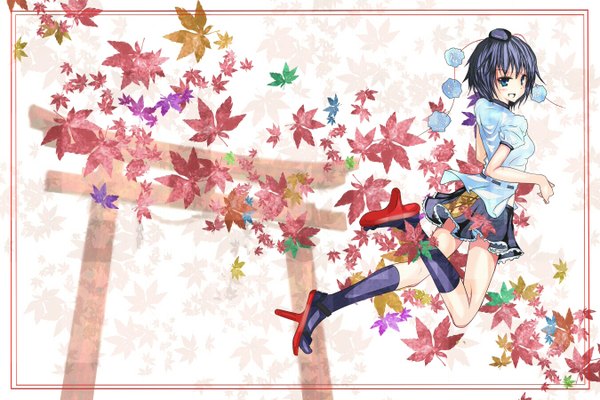 Anime picture 1350x900 with touhou shameimaru aya takiteru short hair blue eyes black hair looking back girl skirt miniskirt socks leaf (leaves) black socks tokin hat