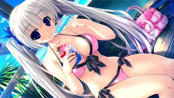 Anime picture 2560x1440 with prism recollection ashwin aina shintarou single long hair blush highres light erotic smile wide image sitting twintails looking away game cg white hair beach girl hair ornament ribbon (ribbons) swimsuit
