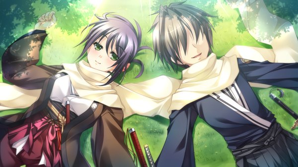 Anime picture 1280x720 with appare! tenka gomen katagiri hinata short hair black hair smile wide image green eyes game cg purple hair lying traditional clothes couple shared scarf girl boy scarf