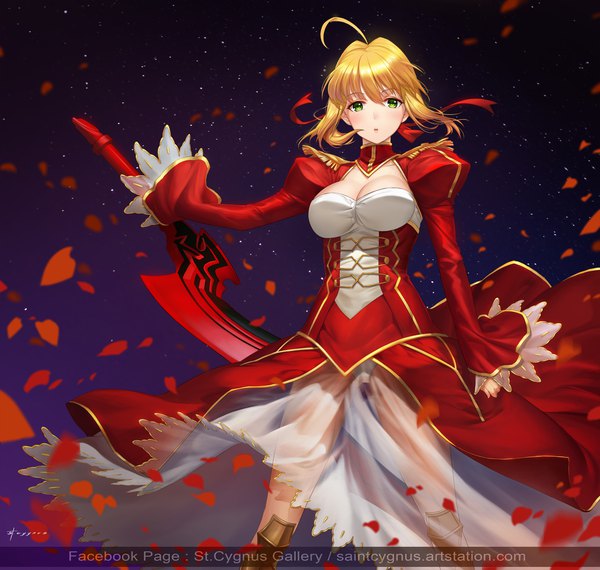 Anime picture 1920x1827 with fate (series) fate/extra nero claudius (fate) (all) nero claudius (fate) stcygnus single looking at viewer fringe highres breasts light erotic blonde hair large breasts standing green eyes ahoge wide sleeves puffy sleeves underbust girl