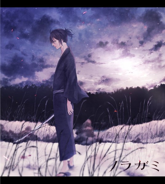 Anime picture 1000x1117 with noragami studio bones yato (noragami) harumoti single tall image short hair standing holding sky cloud (clouds) ponytail traditional clothes japanese clothes profile alternate costume looking down sad boy weapon