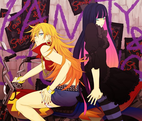 Anime picture 1100x943 with panty & stocking with garterbelt anarchy stocking anarchy panty long hair blue eyes blonde hair multiple girls purple hair multicolored hair two-tone hair colored inner hair back to back girl dress 2 girls earrings bracelet black dress chain hoop earrings