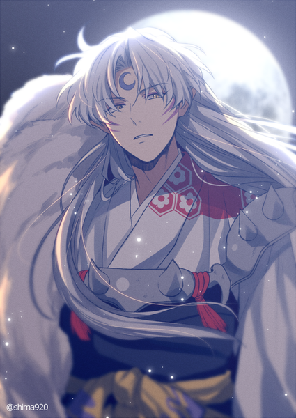 Anime picture 600x847 with inuyasha sesshomaru mashima shima single long hair tall image signed yellow eyes looking away silver hair upper body traditional clothes japanese clothes wind night facial mark face paint boy fur moon