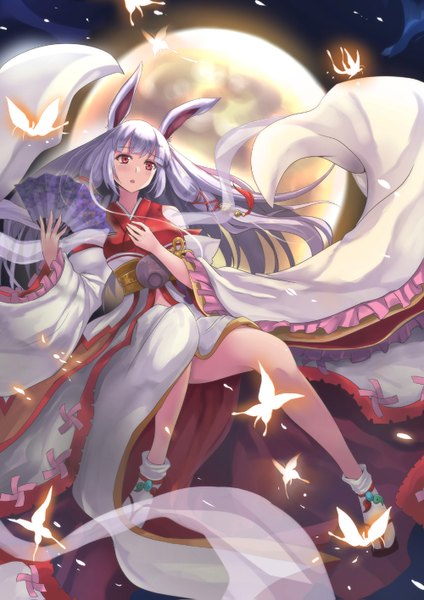 Anime picture 1000x1415 with shingeki no bahamut granblue fantasy a-na single long hair tall image blush fringe red eyes holding animal ears payot looking away silver hair bent knee (knees) tail traditional clothes parted lips japanese clothes animal tail
