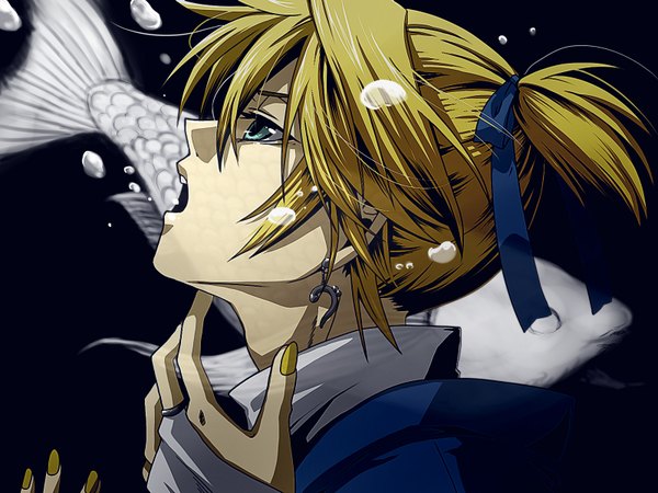 Anime picture 1600x1200 with vocaloid kagamine len touno (artist) open mouth blonde hair twintails nail polish profile aqua eyes fingernails piercing long fingernails singing yellow nail polish boy ribbon (ribbons) earrings bubble (bubbles) fish (fishes)