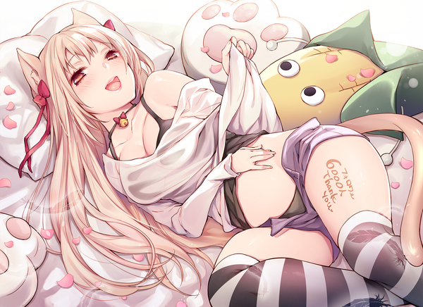 Anime picture 2046x1488 with original cocoa (cafe-hotcocoa) single long hair blush highres open mouth light erotic blonde hair brown eyes animal ears bent knee (knees) tail animal tail cat ears cat girl cat tail bell collar naughty face girl