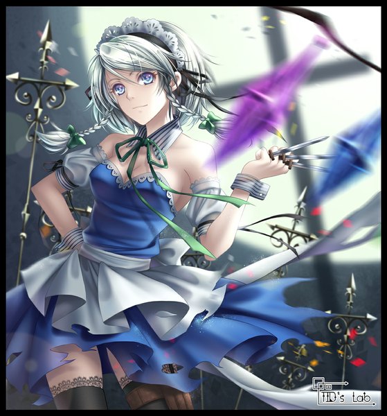 Anime picture 933x1000 with touhou izayoi sakuya tidsean tall image short hair blue eyes bare shoulders silver hair braid (braids) maid twin braids girl thighhighs dress bow black thighhighs hair bow knife crystal